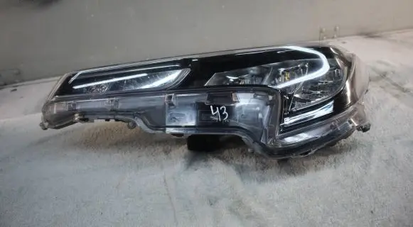 Toyota Corolla E210 E21 Headlight/headlamp 90154118