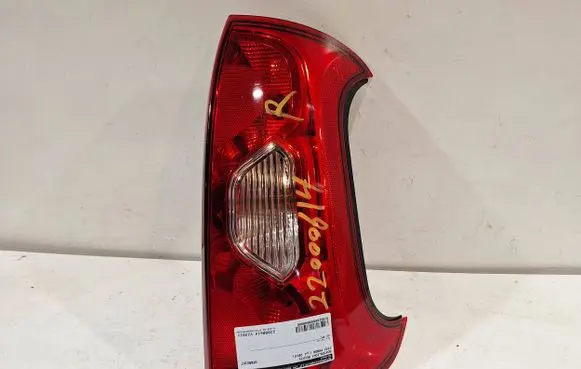 Fiat Panda III Rear/tail lights 51843642