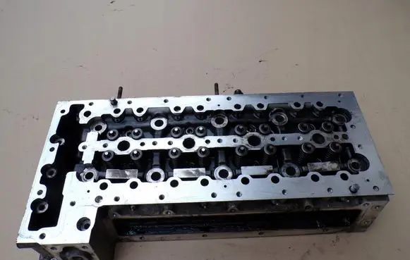 Iveco Daily 6th gen Engine head 5802816245