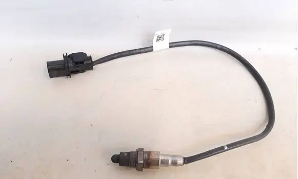 BMW M5 F90 Lambda probe sensor 8043677 11788043677