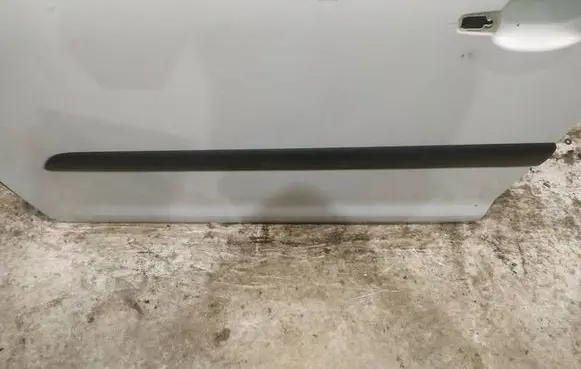 Citroen C4 Grand Picasso Front door trim (molding) 