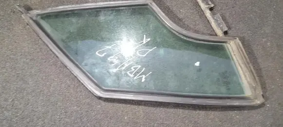 Mercedes-Benz A W168 Front door vent window glass four-door 