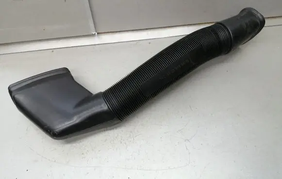 Mercedes-Benz E W124 Air intake hose/pipe 1248320088 1248310946 1248311146