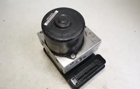 Nissan Navara D40 ABS Pump 47660EB33A 06210951453