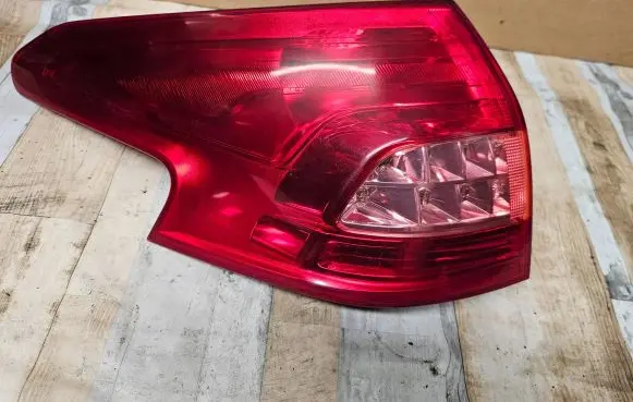 Citroen C5 Rear/tail lights VP8X8X13405AX 28734G