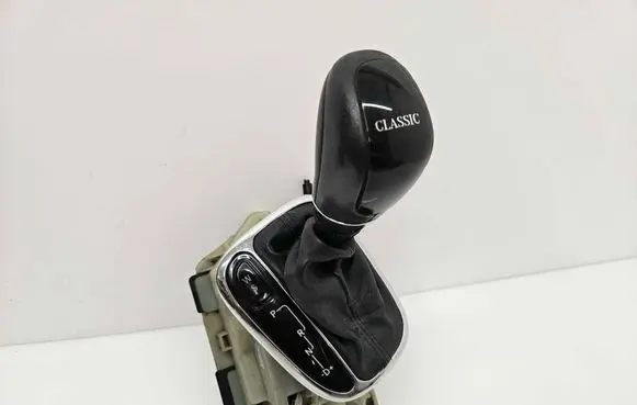 Mercedes-Benz C W203 Gear shifter/selector 203267036
