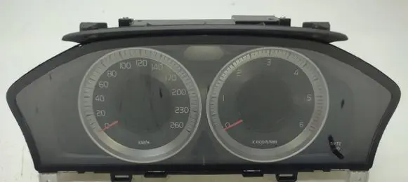 Volvo V60 Speedometer (instrument cluster) 31327582AA