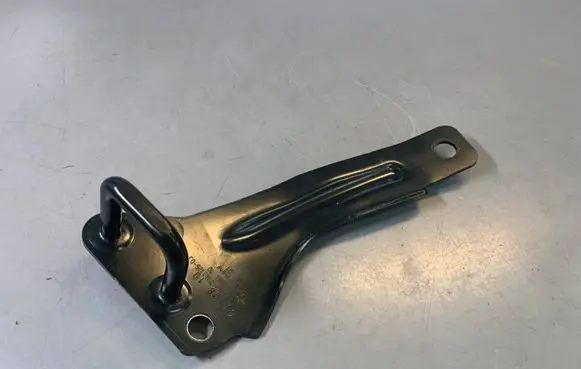 BMW 1 E81 E87 Seat back rest lock catch 7183125 51717183125
