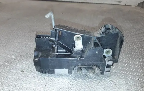 Renault Trafic II (X83) Loading door lock 8200282323 93851810