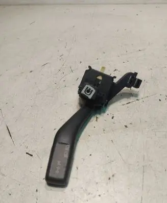 Skoda Octavia Mk2 (1Z) Indicator stalk 1K0953513 01103500 10350063236677