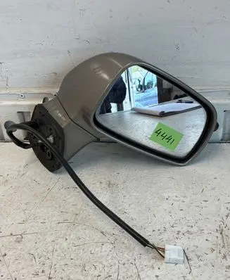 Toyota Corolla Verso E121 Front door electric wing mirror E11015857 E11025857 SKH7558