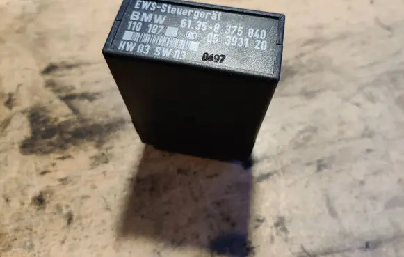 BMW 5 E39 Immobilizer control unit/module 61358375840 8375840