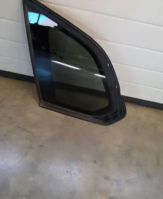 BMW X5 G05 Rear side window 7444081