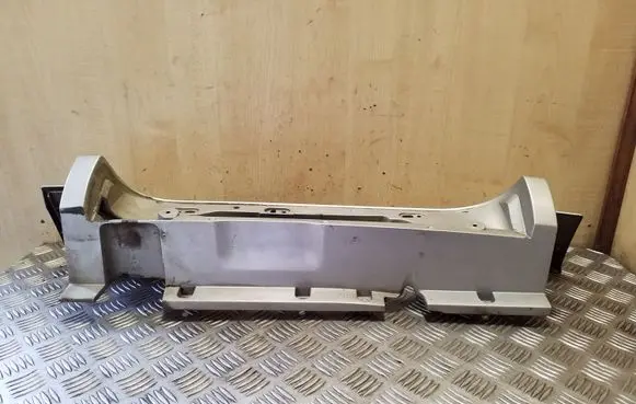 Tail light part