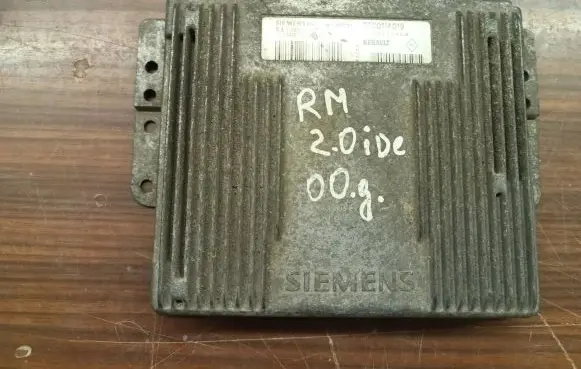 Renault Megane I Engine control unit/module 7700115469 S110601001E 7700114019