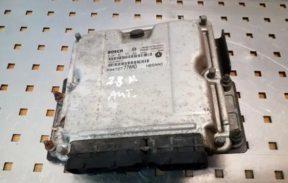 Chrysler Grand Voyager IV Engine control unit/module 0281011284 P04727770AD HB5AA0