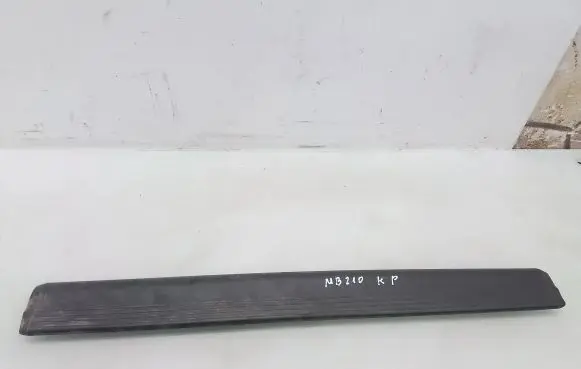 Mercedes-Benz ML W163 Front sill trim cover 2106802135
