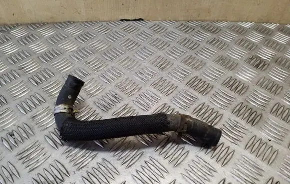 Suzuki Grand Vitara II Engine coolant pipe/hose