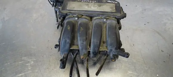 Seat Altea XL Intake manifold 06A13320