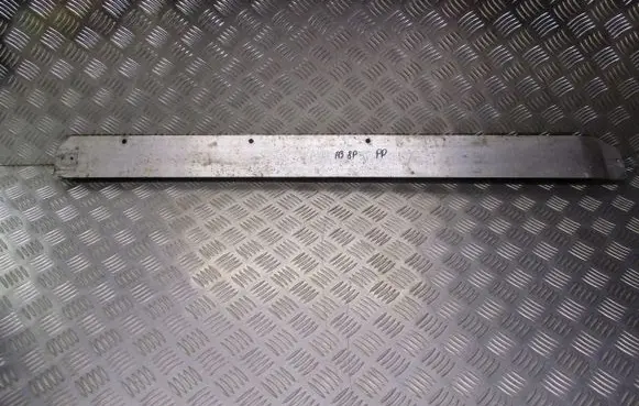 Audi A3 S3 8P Front door coupe window/glass frame 