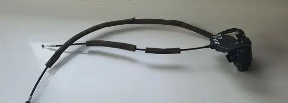 Nissan Leaf I (ZE0) Rear door lock