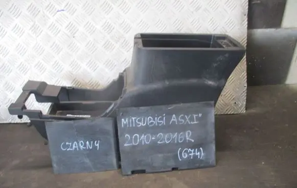 Mitsubishi ASX Center console 