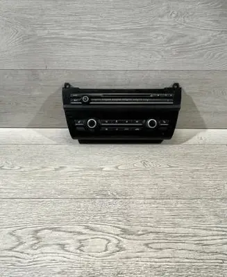 BMW 5 F10 F11 Climate control unit 9353592