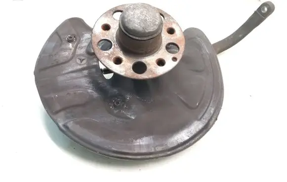 Mercedes-Benz CLS C219 Front wheel hub spindle knuckle