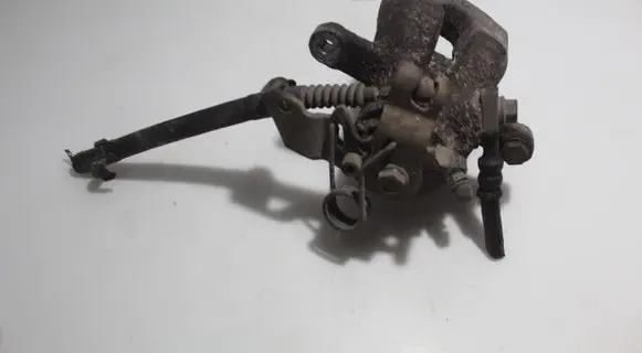 Opel Zafira B Rear brake caliper