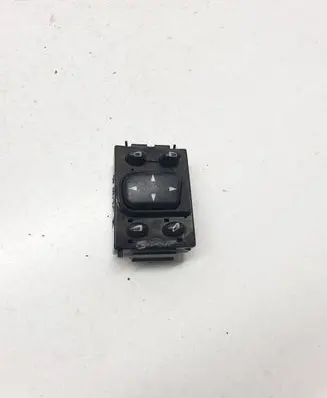 Mercedes-Benz S W220 Wing mirror switch 2208211551
