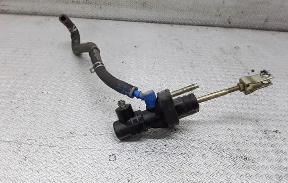 Toyota Avensis T250 Clutch master cylinder