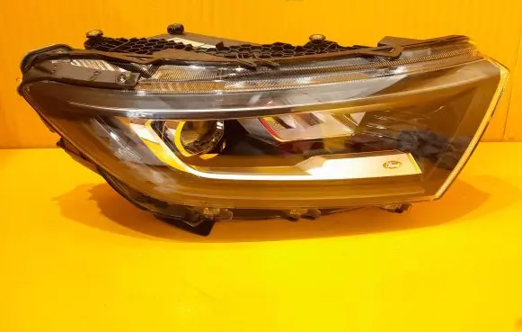 Ford Connect Headlight/headlamp 2K5941774