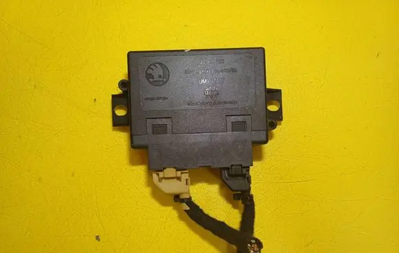 Skoda Superb B5 (3U) Parking PDC control unit/module 3U0919283