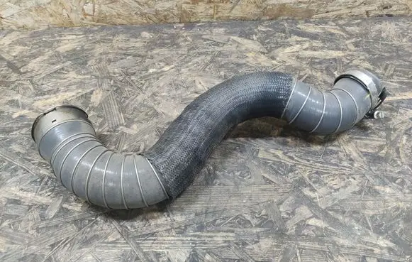 Citroen DS7 Crossback Intercooler hose/pipe 9814166280
