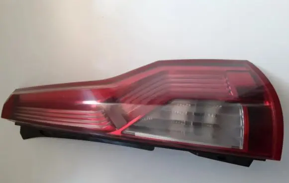 Citroen C4 I Picasso Rear/tail lights 00946602RE