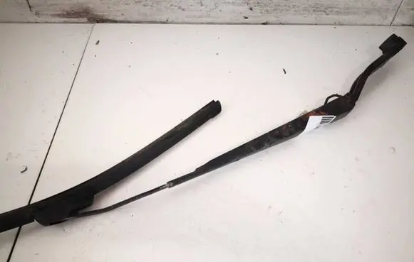 KIA Sorento Front wiper blade arm