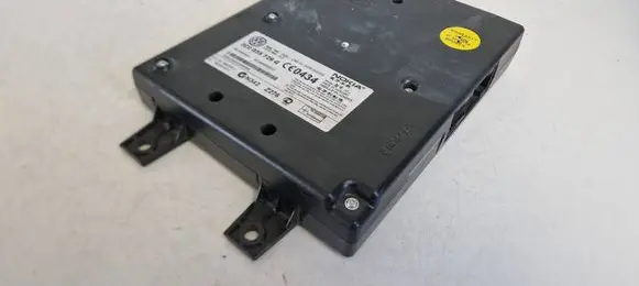 Volkswagen Golf V Bluetooth control unit module 3C0035729G 00106AE80E12