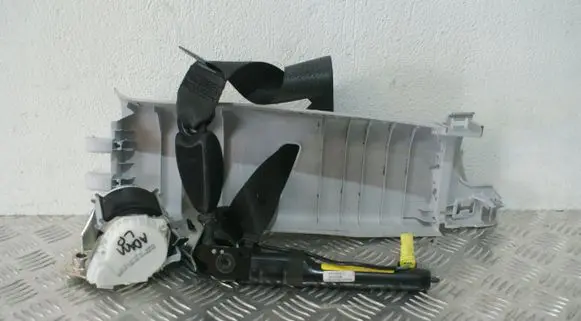 Opel Adam Front seatbelt 13405566