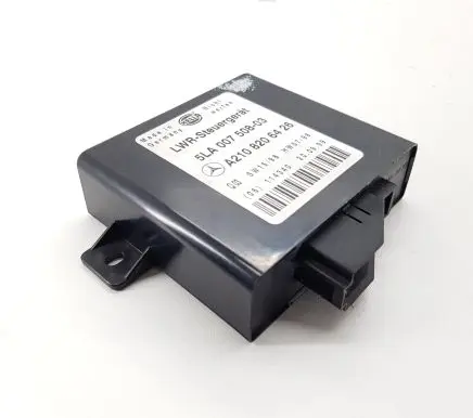 Mercedes-Benz E W210 Light module LCM A2108206426 5LA00750803