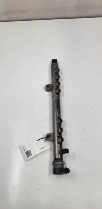 Volvo XC60 Fuel main line pipe 30777759 0445215025