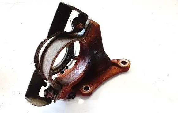 Ford Fiesta Engine mounting bracket