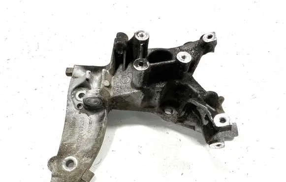 Citroen C3 Engine mounting bracket 9674030280 C40037469SE
