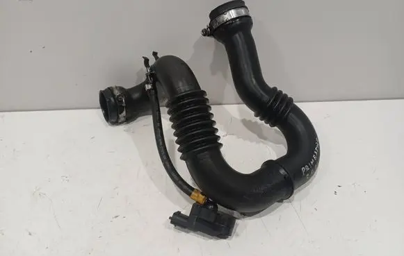 Nissan Primastar Intercooler hose/pipe 93856622 8200470985
