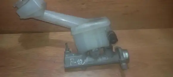 Nissan Primera Master brake cylinder