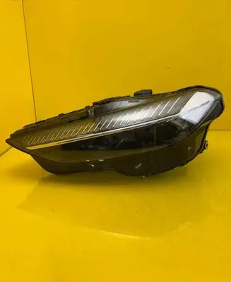 Audi A5 Headlight/headlamp 8B3941033AA