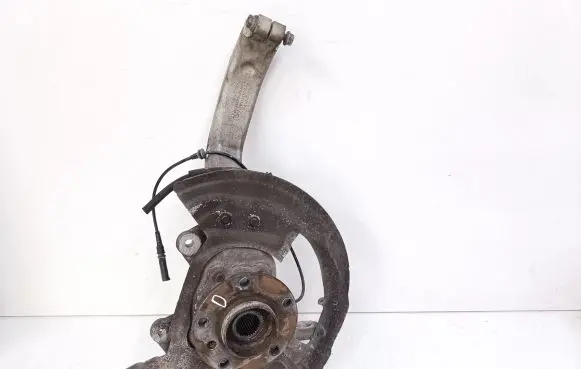 BMW X5M E70 Front wheel hub spindle knuckle 6773784