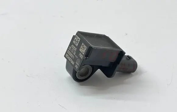 Chrysler Pacifica Airbag deployment crash/impact sensor 68245079AA 432DE 53328371