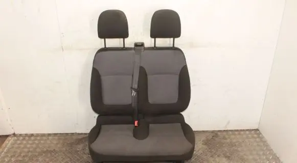 Opel Vivaro Front double seat 