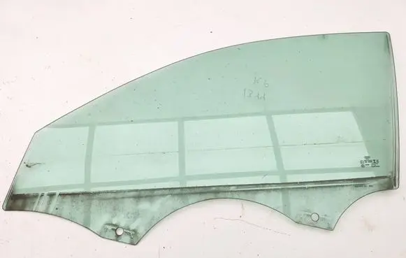 Audi Q3 F3 Front door window glass four-door 83A845201