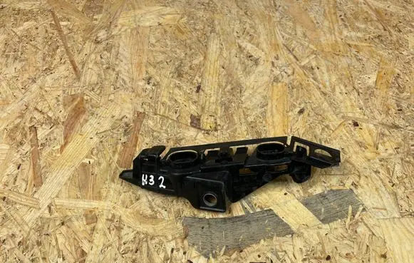 Volkswagen PASSAT B8 Front bumper mounting bracket 3G0807184B